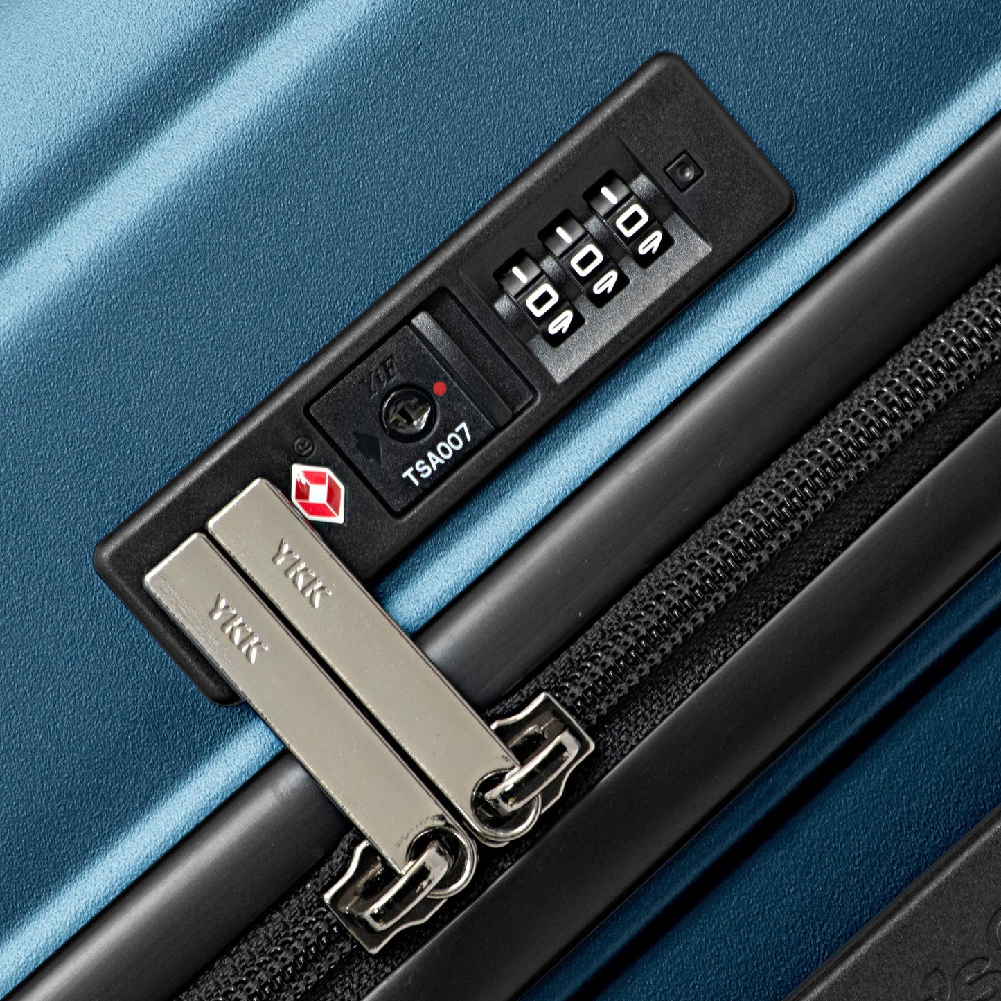 Ultimax II Medium Trunk