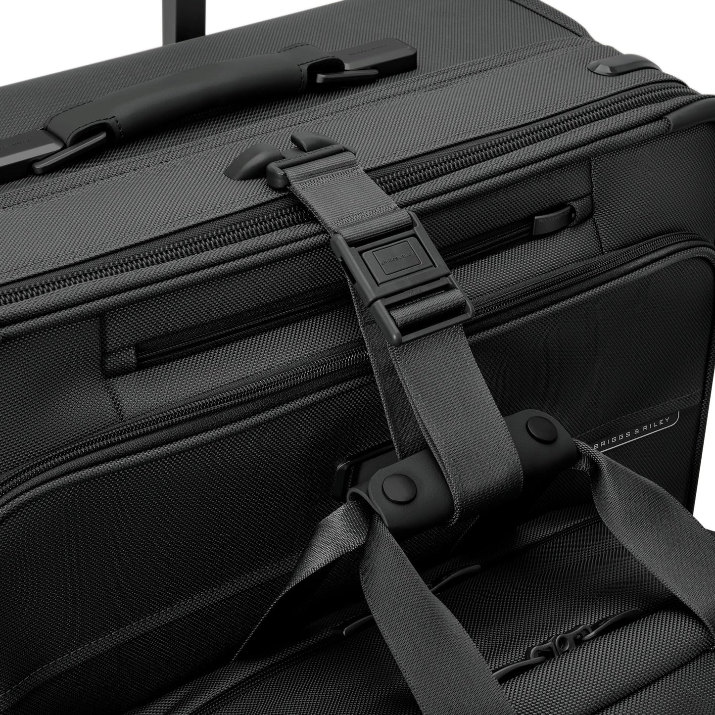 Briggs & Riley Baseline Compact 24" Checked Expandable Spinner